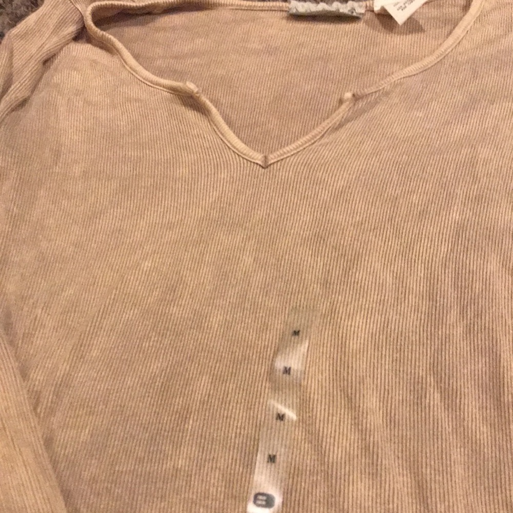 Shirt - Picture 2 of 8